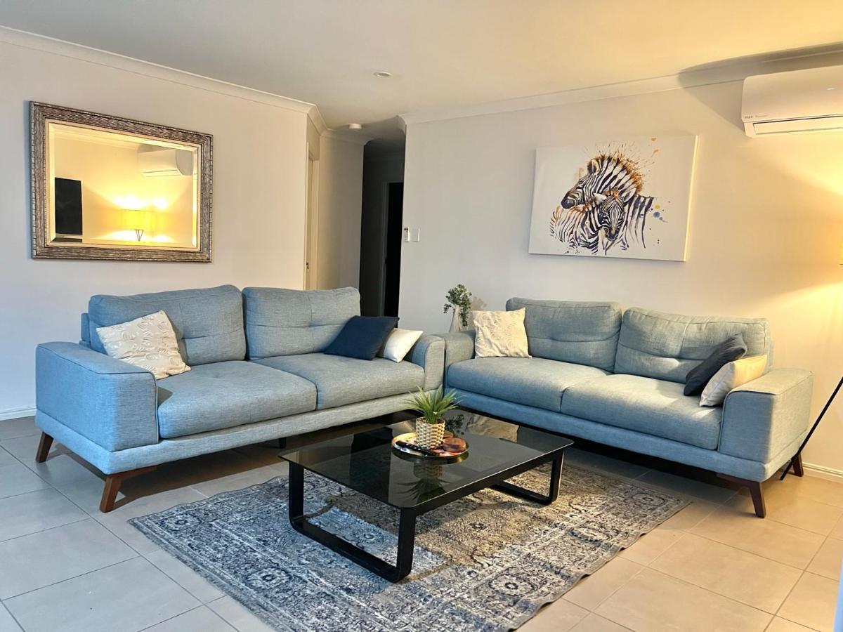 Bundys Best! Modern Luxury In The Heart Of Town 班达伯格 外观 照片